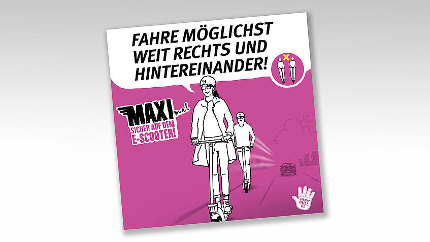Zwei E-Scooterfahrende fahren hintereinander, dazu der Tipp: Fahre möglichst weit rechts und hintereinander!