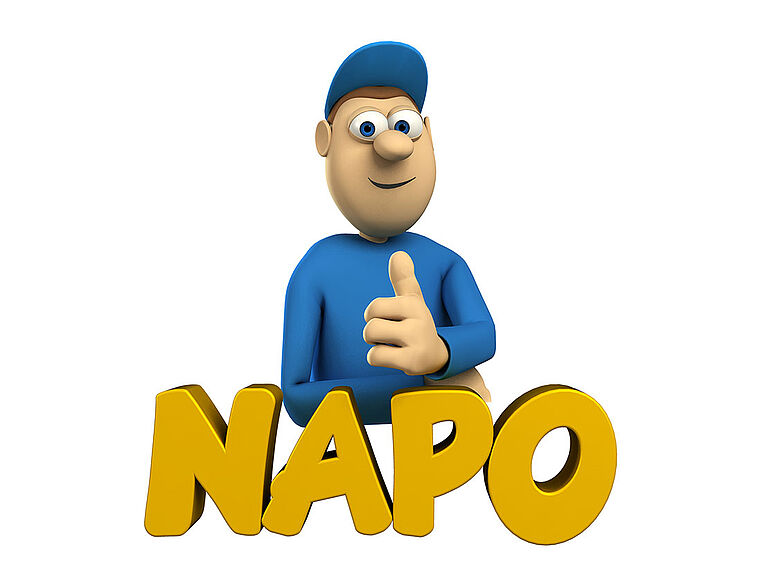 NAPO Schrifftzug, mit NAPO-Figur im Hintergrund