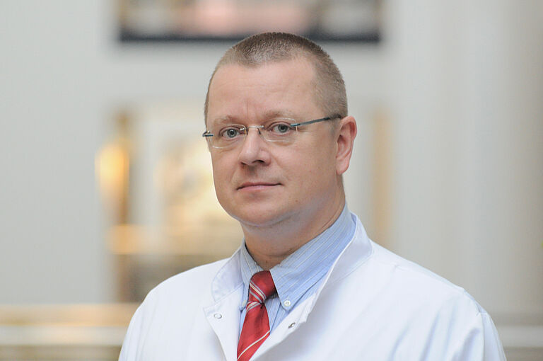 Porträt des Neurologen Kai Wohlfarth