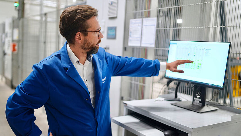 Alles auf einen Blick im Hochregallager Alles auf einen Blick im Hochregallager