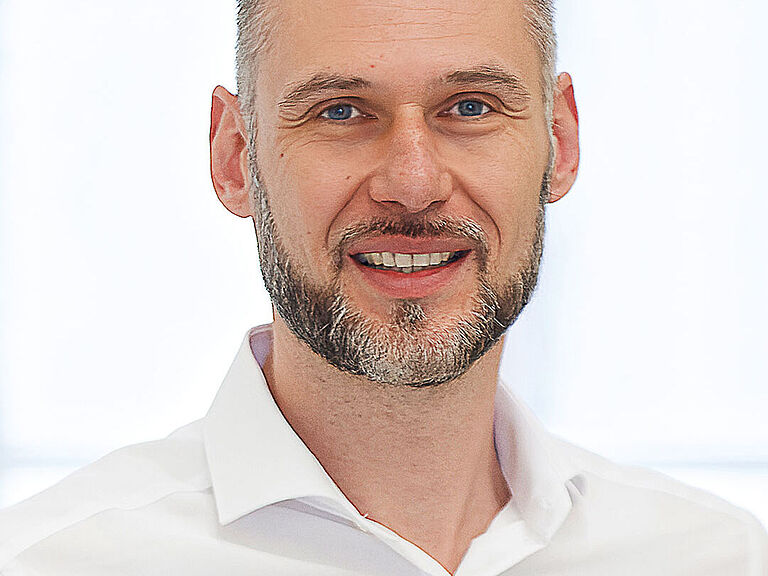 Das Bild zeigt ein Porträt von Martin Wuttke, BGHW-Aufsichtsperson