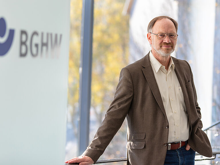 Dr. Peter Schiefen, Arbeitsmediziner bei der BGHW