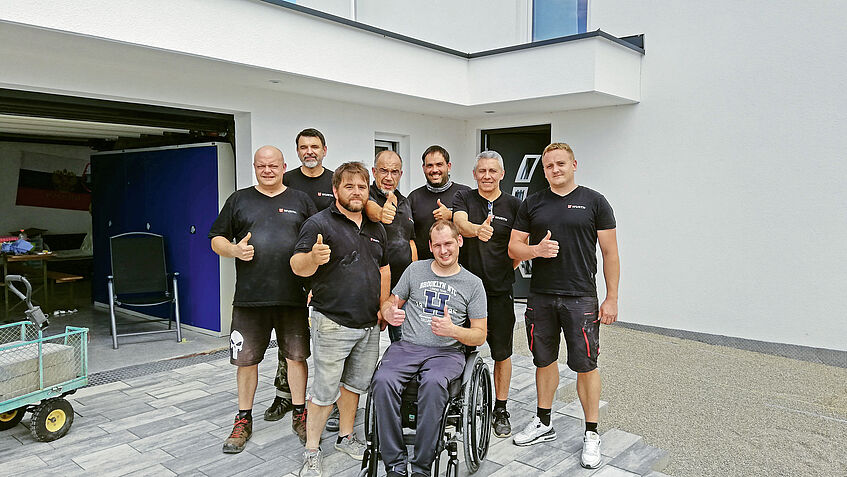 Johann Koch mit Kollegen